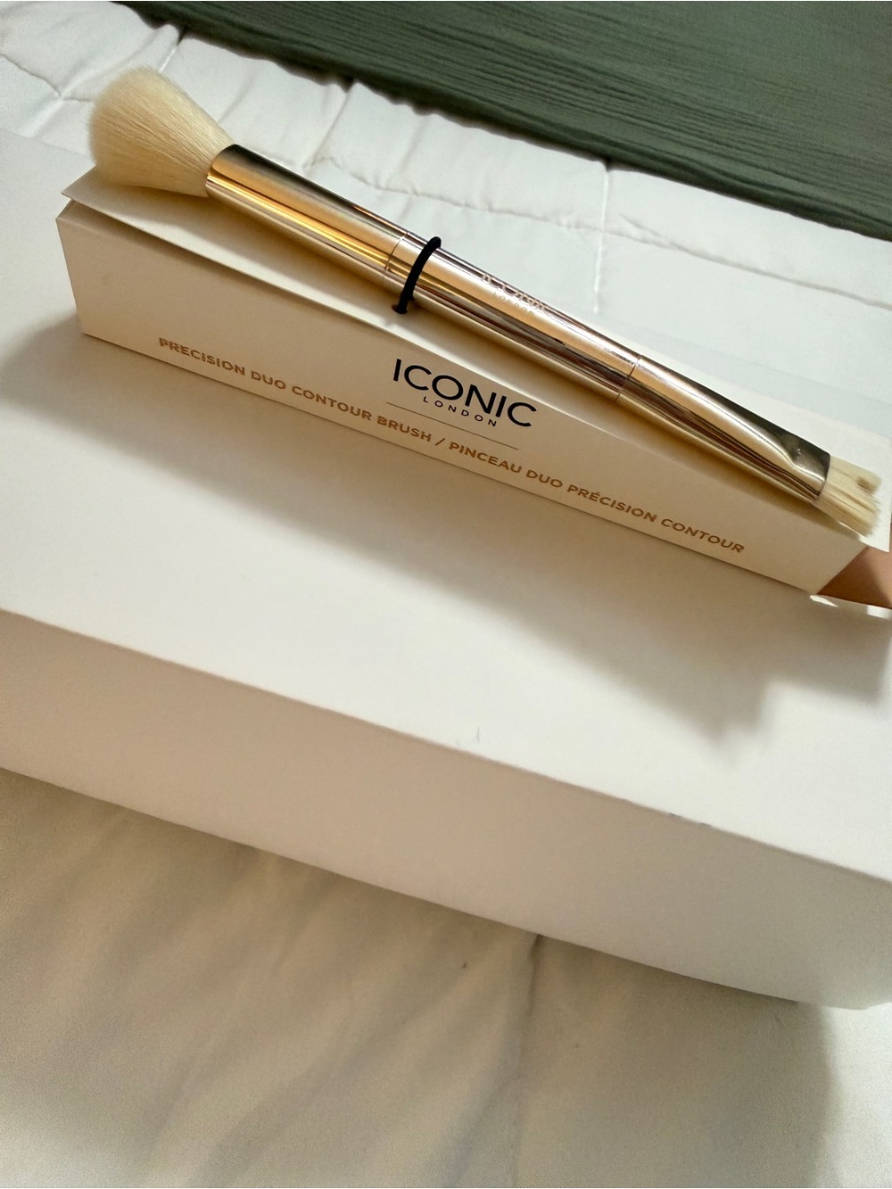 ICONIC London Gold Precision Duo Contour Brush